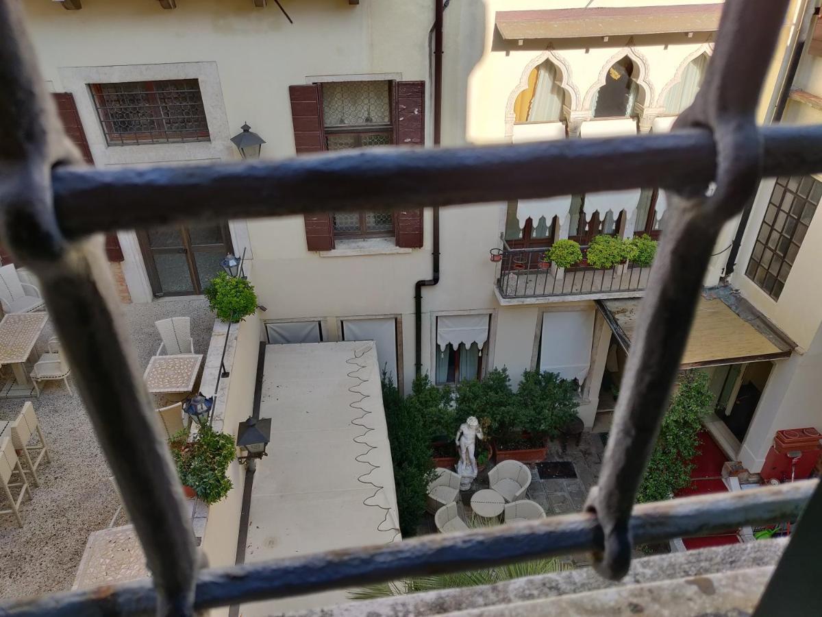Casanova Relais Apartment Venesia Bagian luar foto